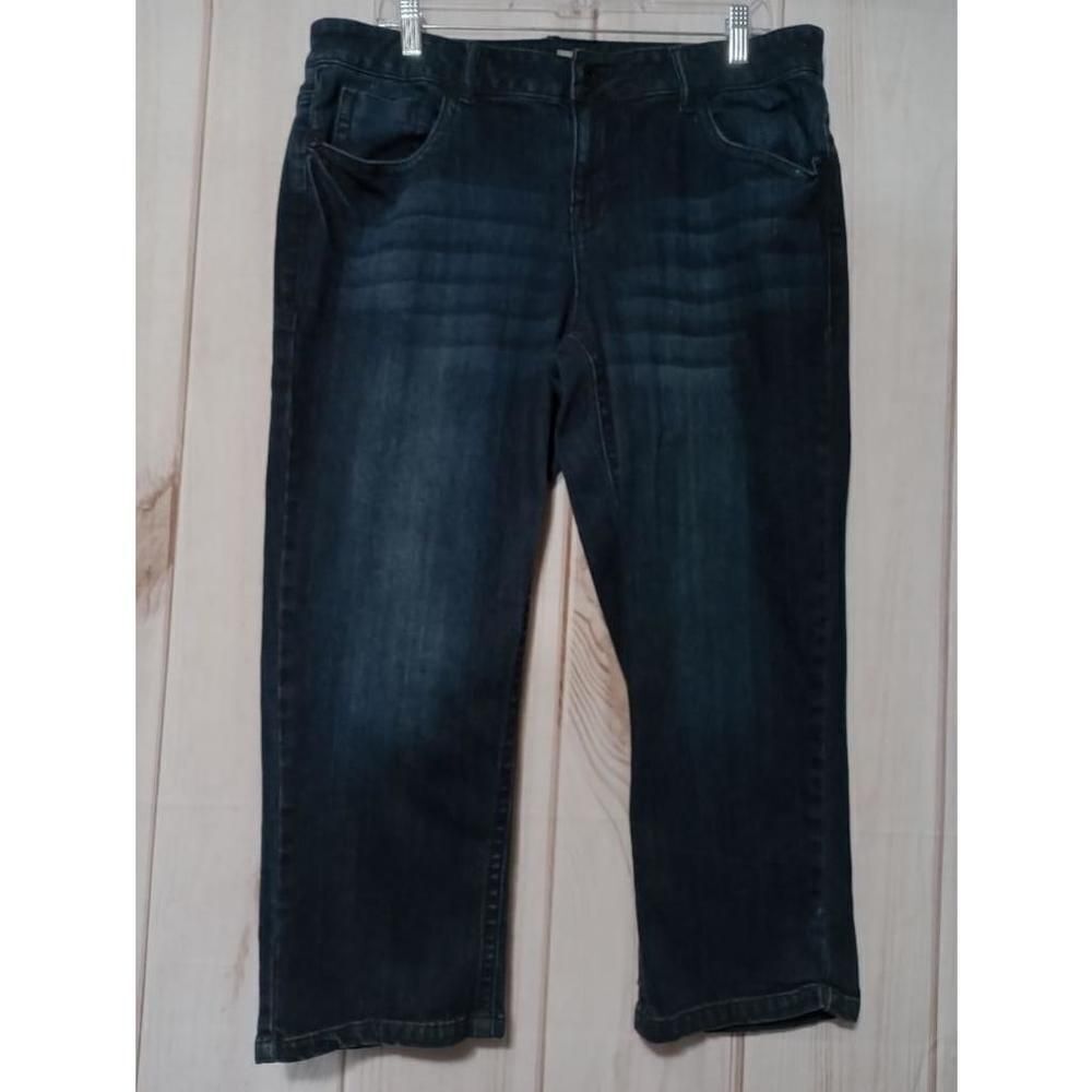DKNY Jeans Womens 14 Blue Bootcut Denim Medium Wash Studded Back Pocket Mid Rise